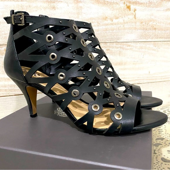 EUC Vince Camuto Black Leather Heels size 8 1/2 - Picture 2 of 7